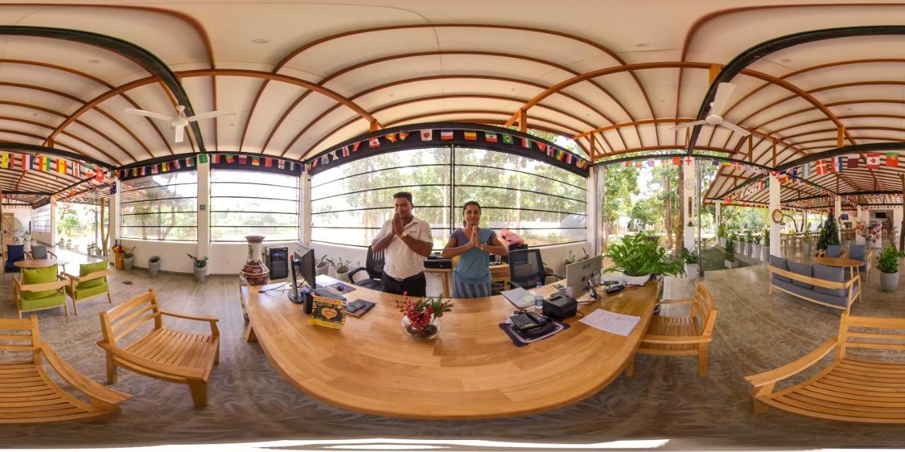 Nivadoo Resort Sigiriya Bagian luar foto The International Office
